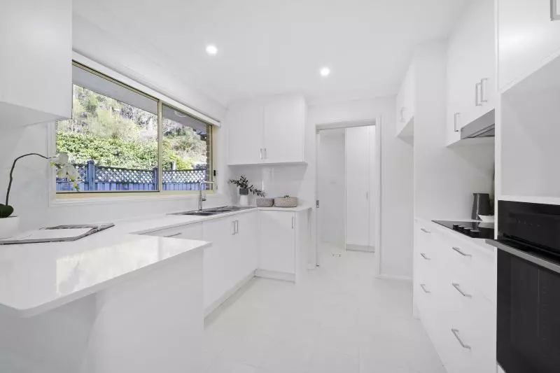 Stylish refurbished home in a tranquil settting