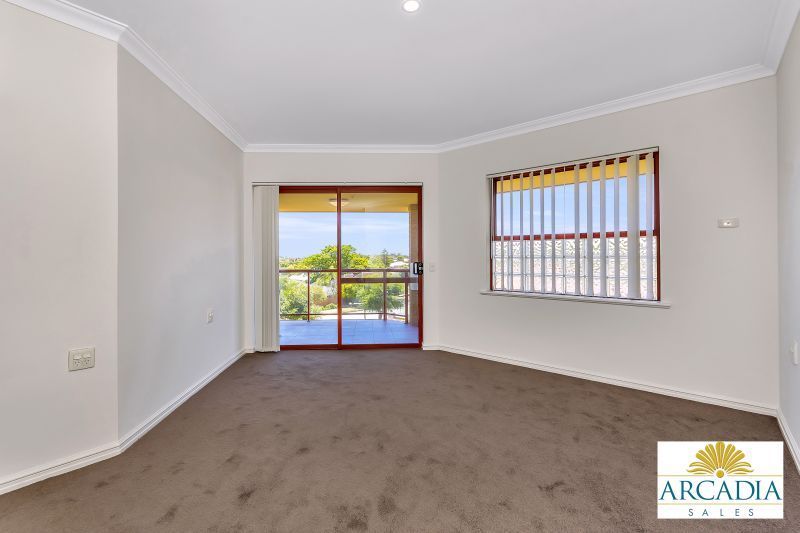 ARCADIA WATERS BICTON - This Apartment is Sure to Impress...