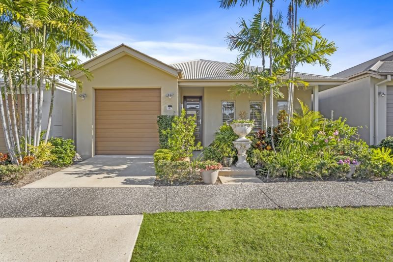 Refined Living – Elegant Two-Bedroom Haven