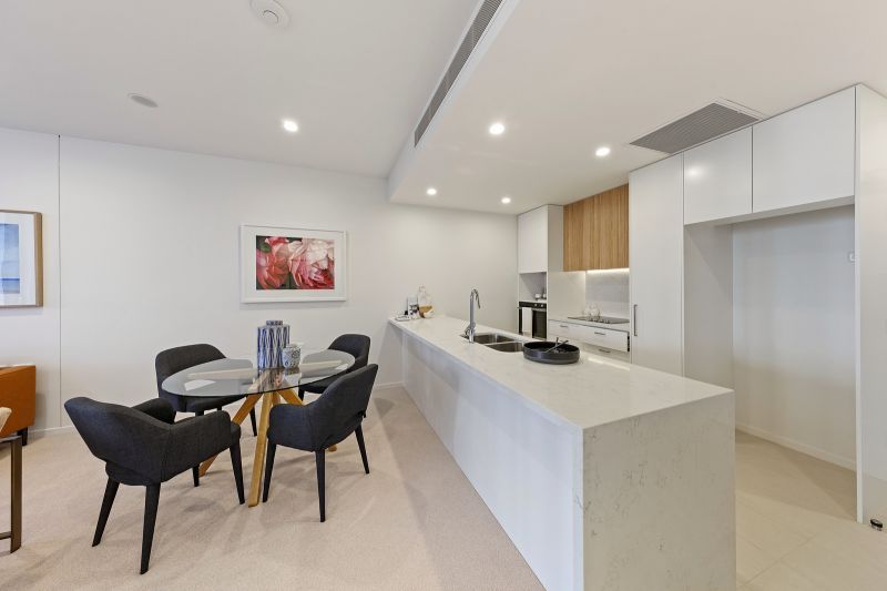 Beautiful south-facing two-bedroom apartment