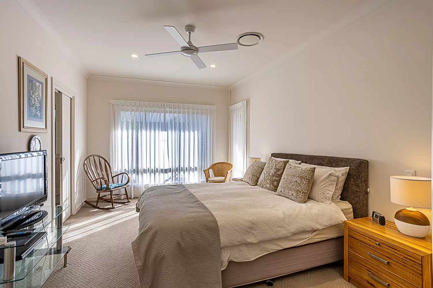 Matisse II- by Palm Lake Resort Tea Gardens