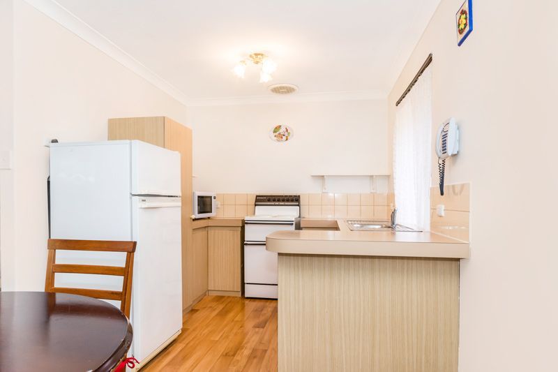 Sought after complex - lucky you! open by appointment