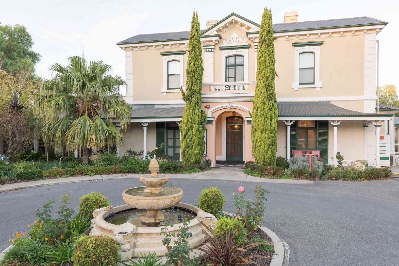 Rental available - Studio Apartments