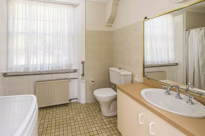 Studio Serviced Apartment with Corner Position