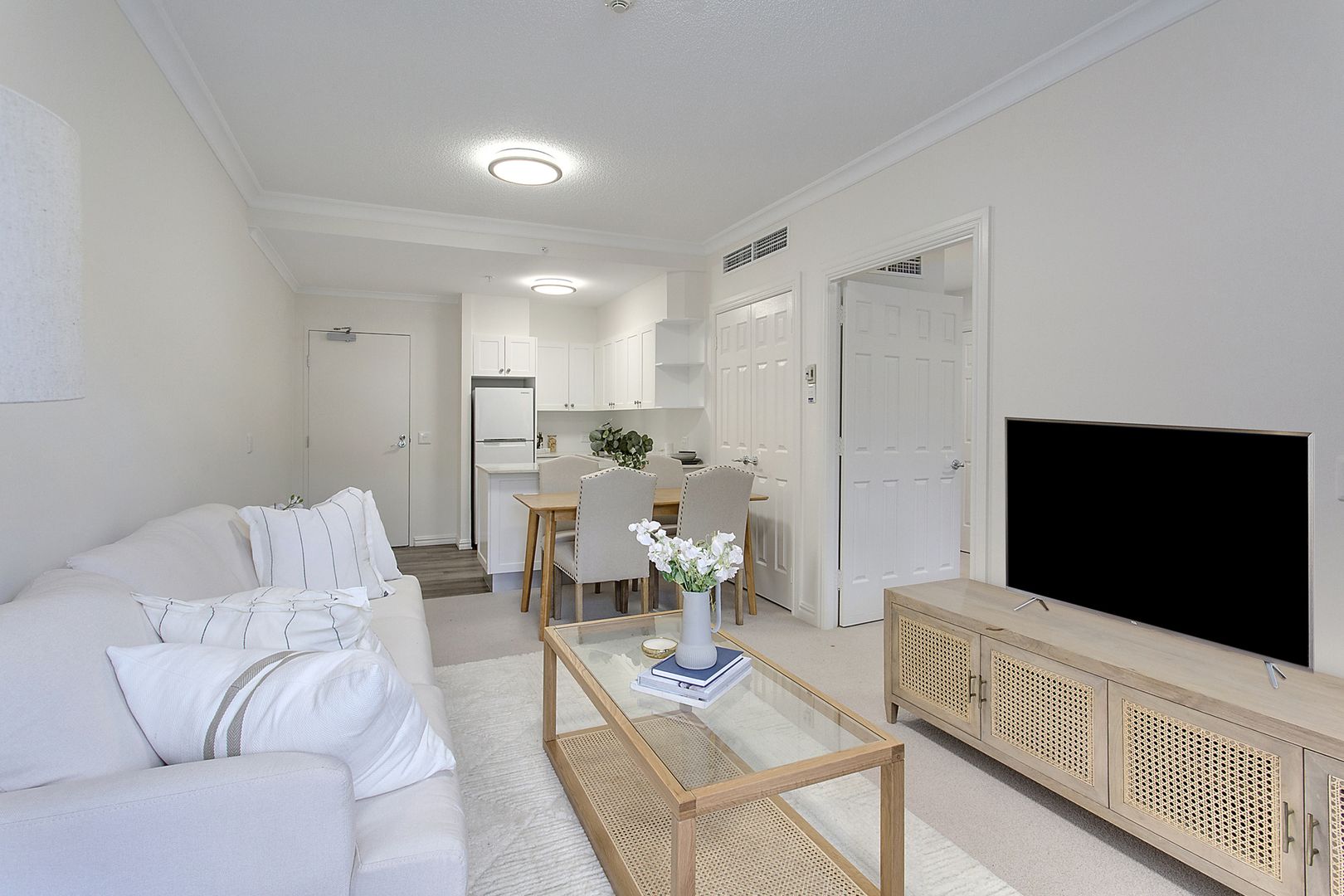 Charming ground-floor one-bedroom apartment