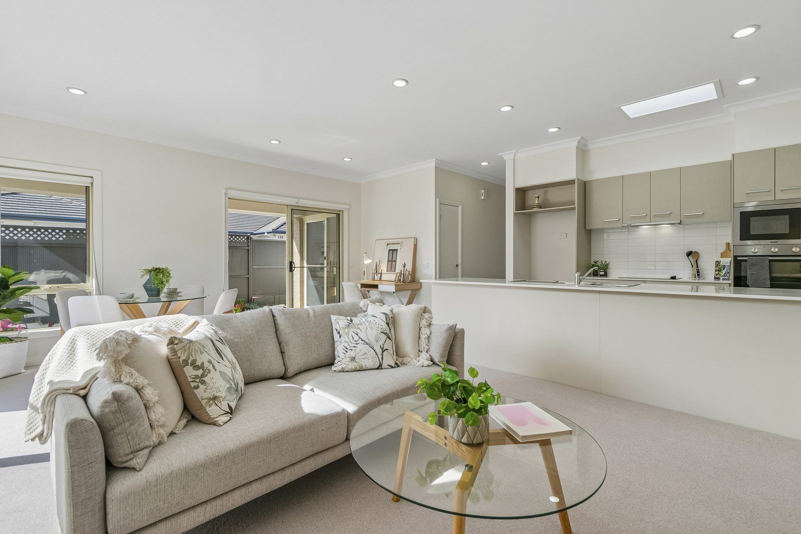 Open Plan Corner Retreat