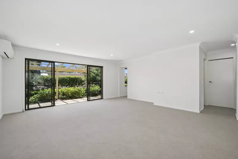 Bright Villa with Private Courtyard