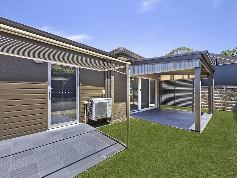 Modern Villa with Garden Retreat