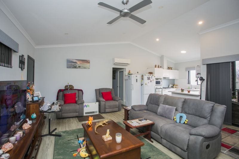 2 bedroom 2 Bathroom Plus Study