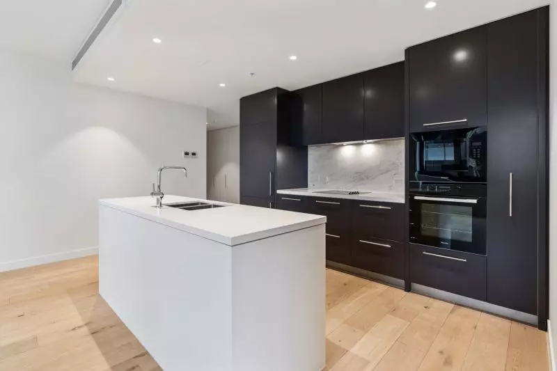 Sunny North Facing Two Bed Apartment - Deposit Taken