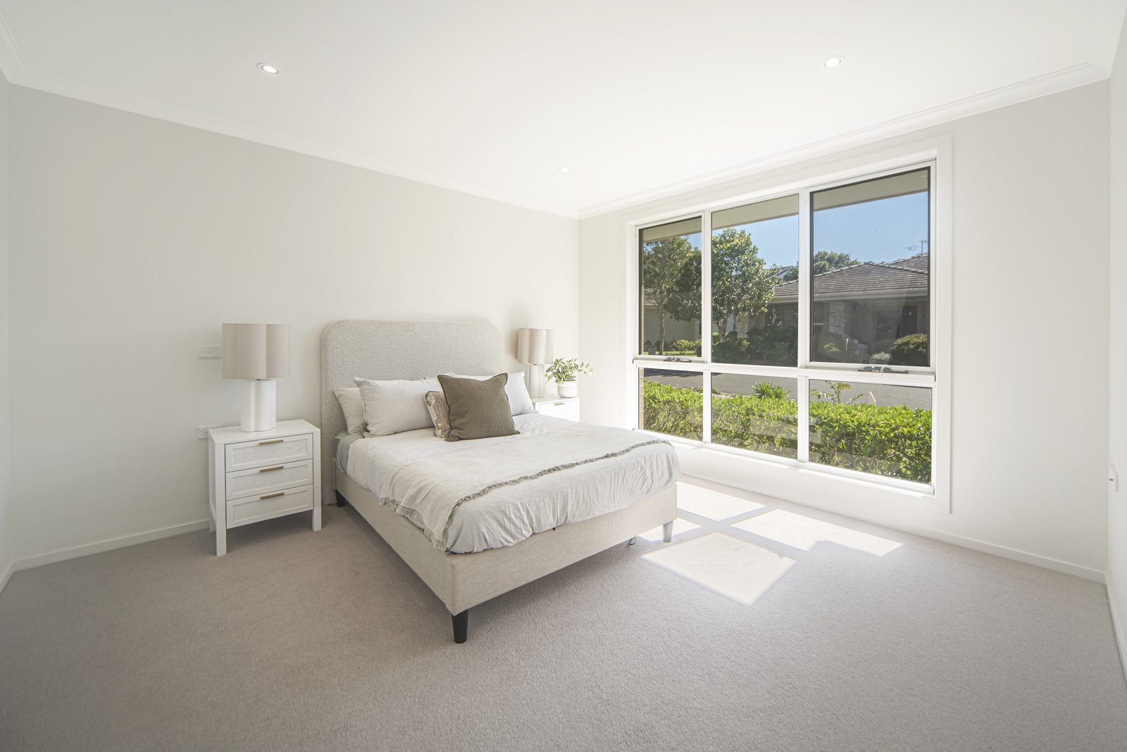 Spacious Coastal Villa with Room to Move