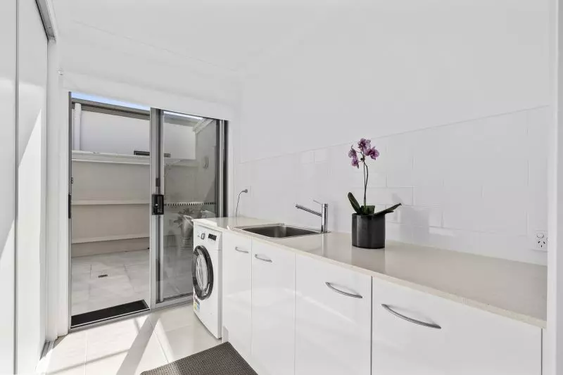 Site 186 - Established Atoll