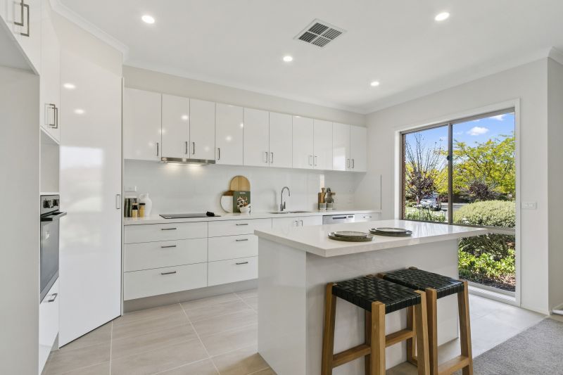 Stylish upgraded 2-bedroom villa