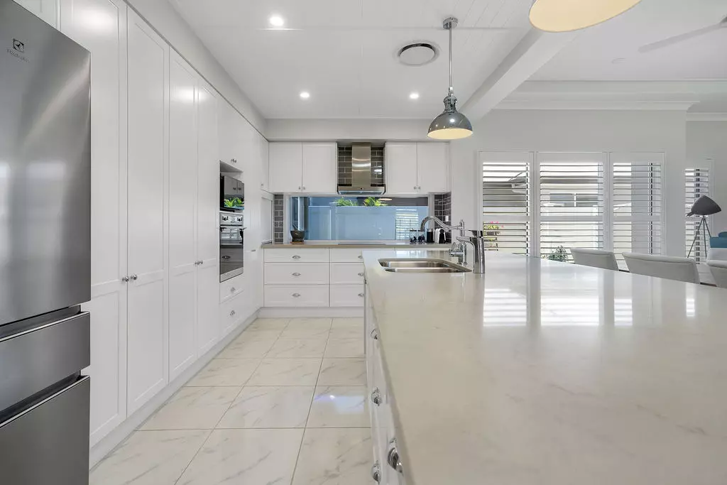 Palm Lake Resort Beachmere Bay