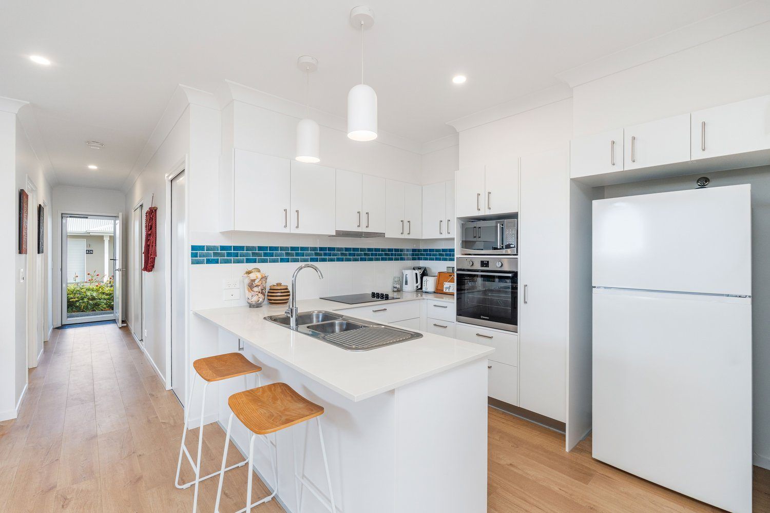 Near Park, Easy Living