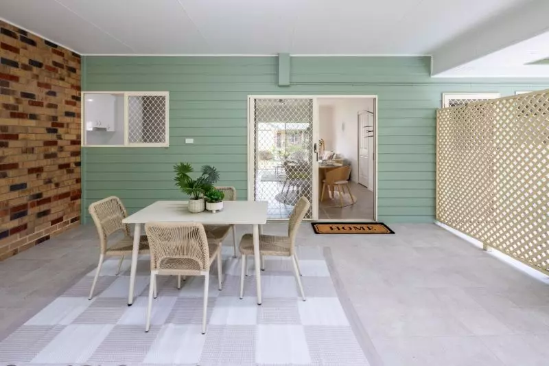 Great sized two-bedroom villa with large outdoor patio