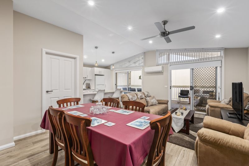 Stylish Home - Relaxed Alfresco Living!