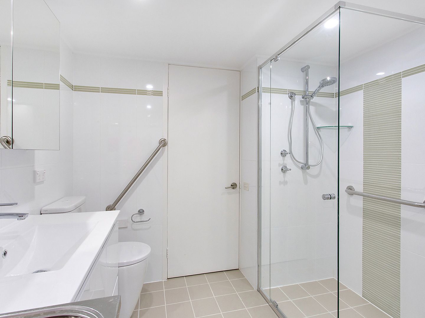 122/36-42 Cabbage Tree Road Bayview, NSW 2104