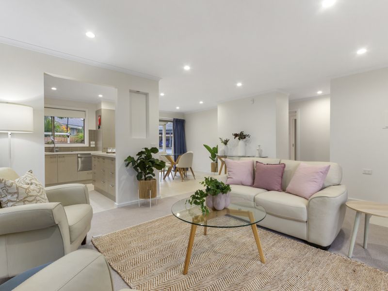 Fresh Interiors, Great Location