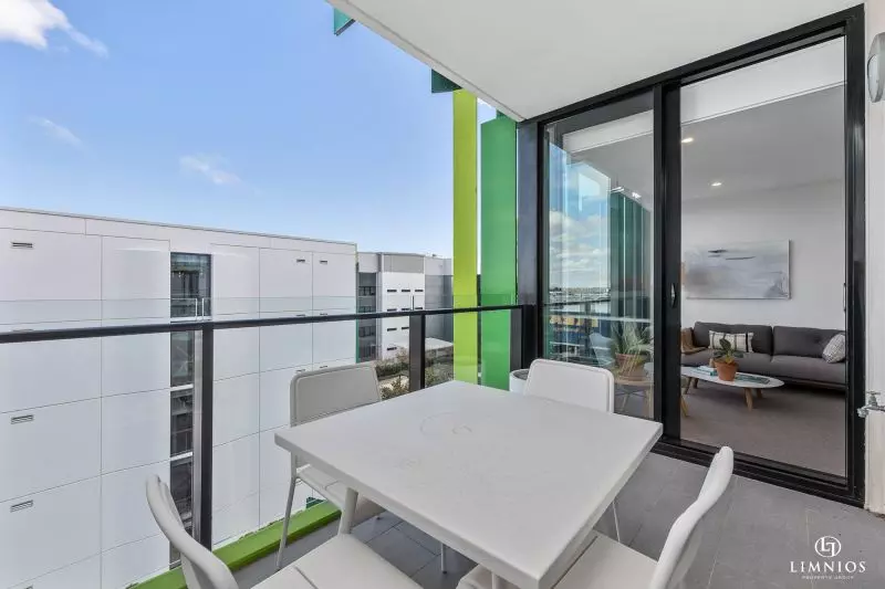 Contemporary Style Apartment in Perfect Location