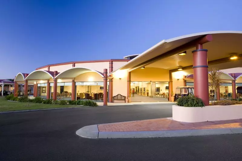 1 Bedroom + Sunroom and QLD room. North facing Lounge.