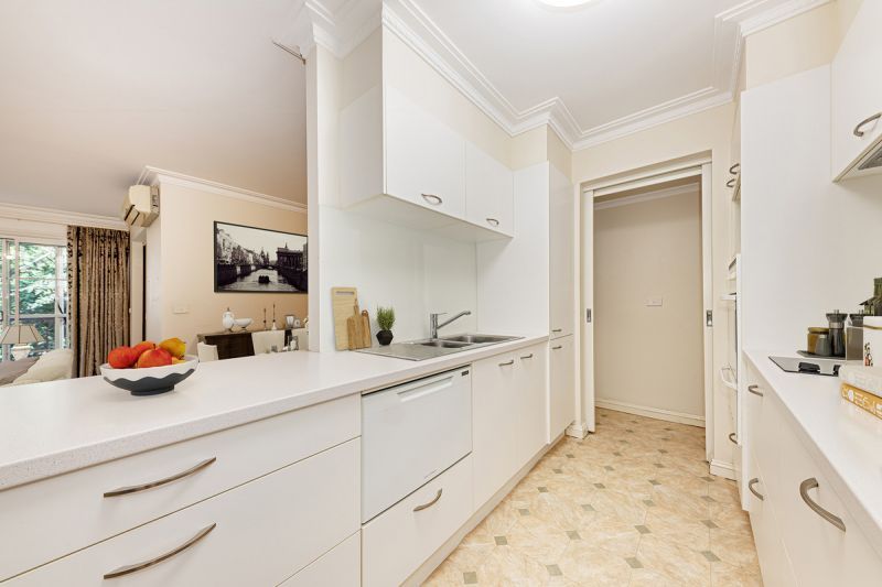 Premiere, East Facing  2 Bedroom Apartment with a Superb Layout.