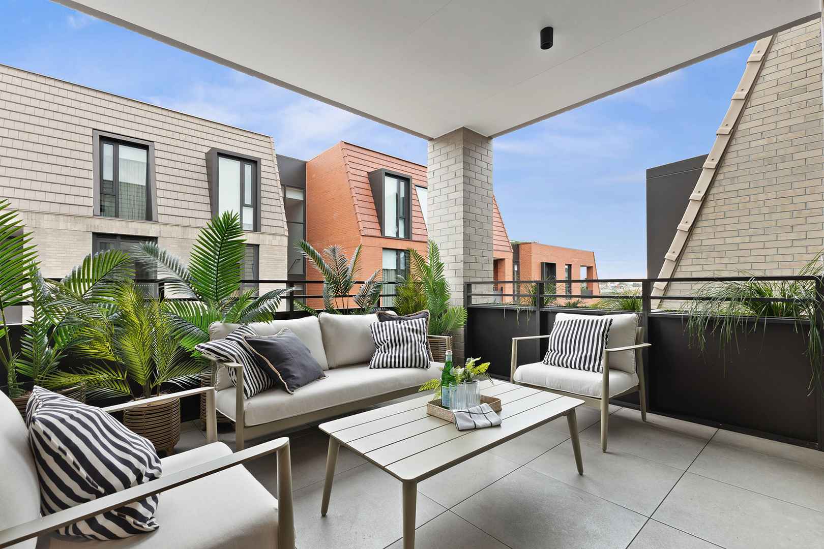 Residence 20 - Thoughtfully designed north-facing living in one of the remaining Level 3 residences 