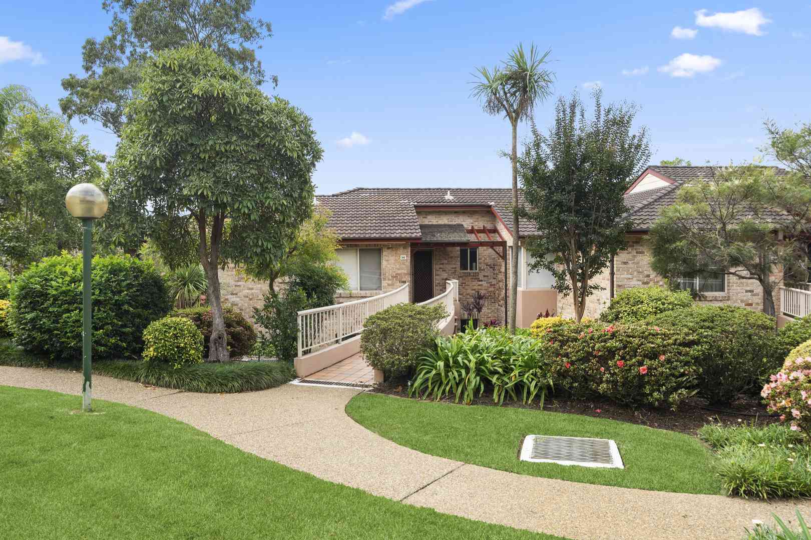 Light-filled villa with stunning bush view