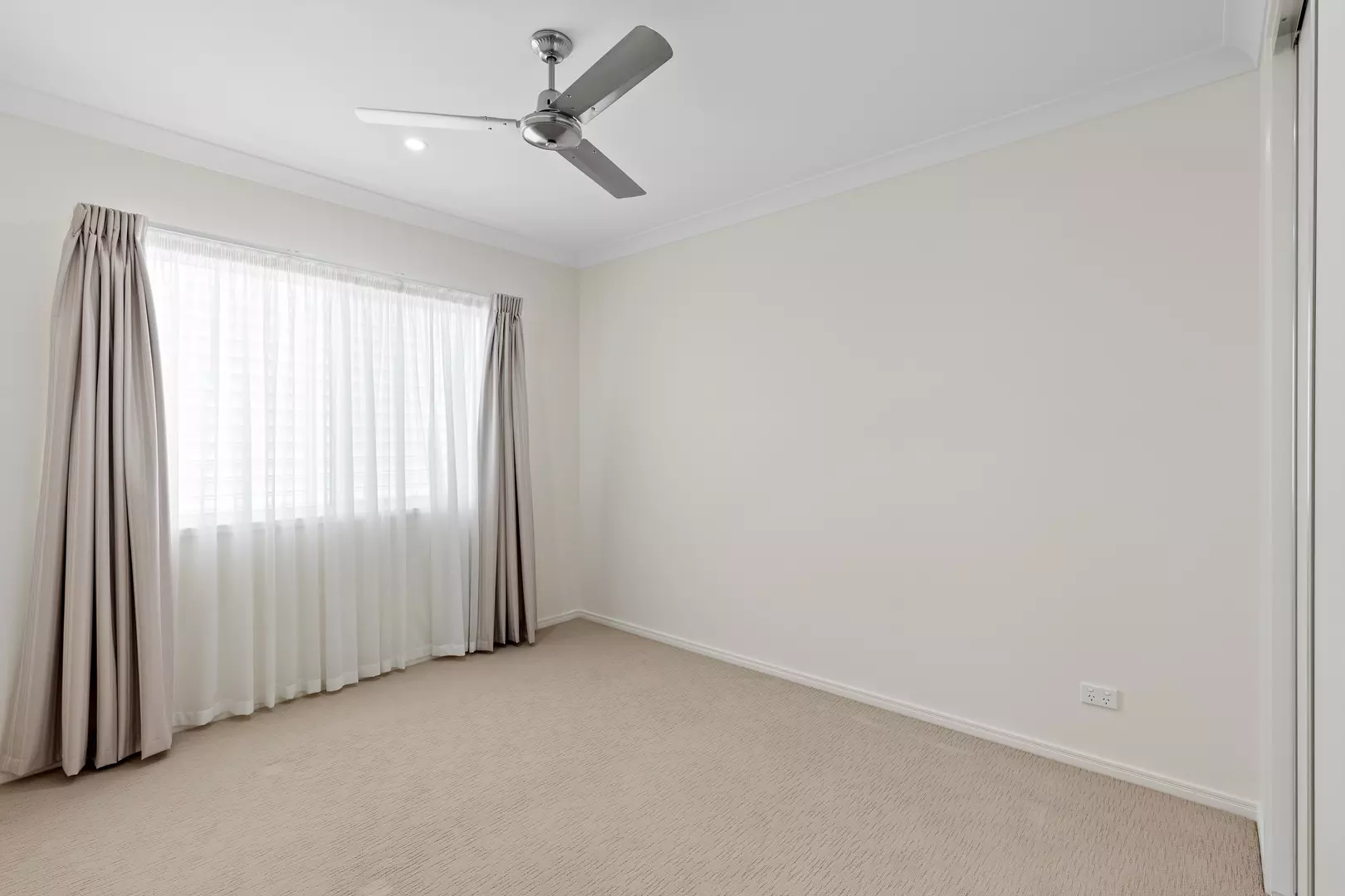 Home 95 | Lakeside Living