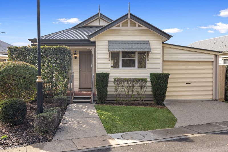 Spacious Modern Living - Peaceful Surrounds