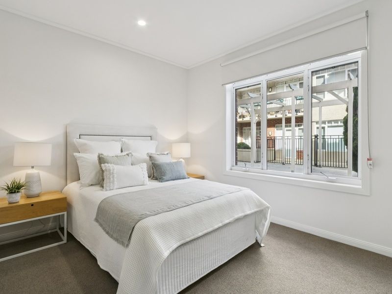 Terrace-Style Living with Sunlit Spaces in Brighton