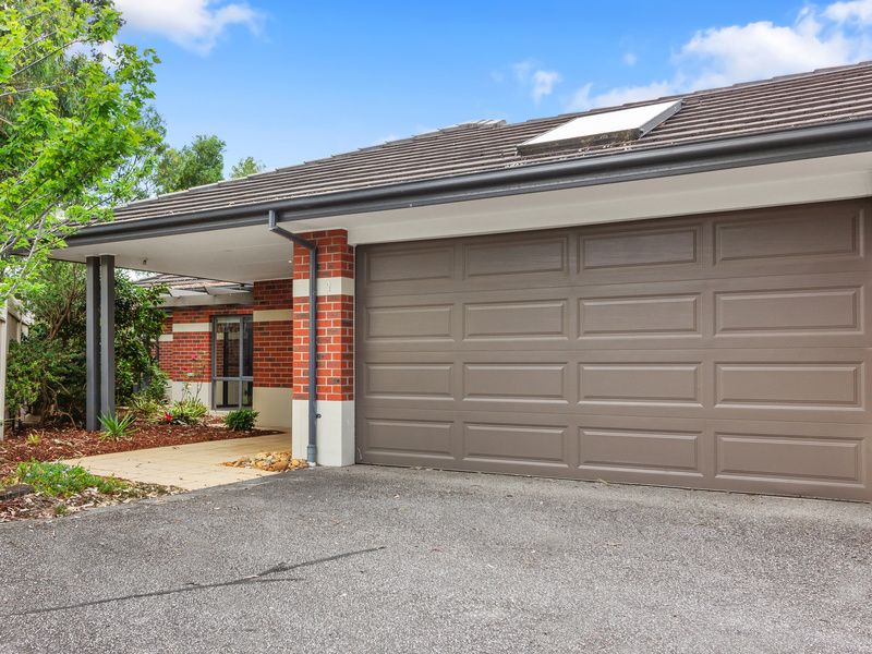 Looking for the space of a house, with a garden to match?