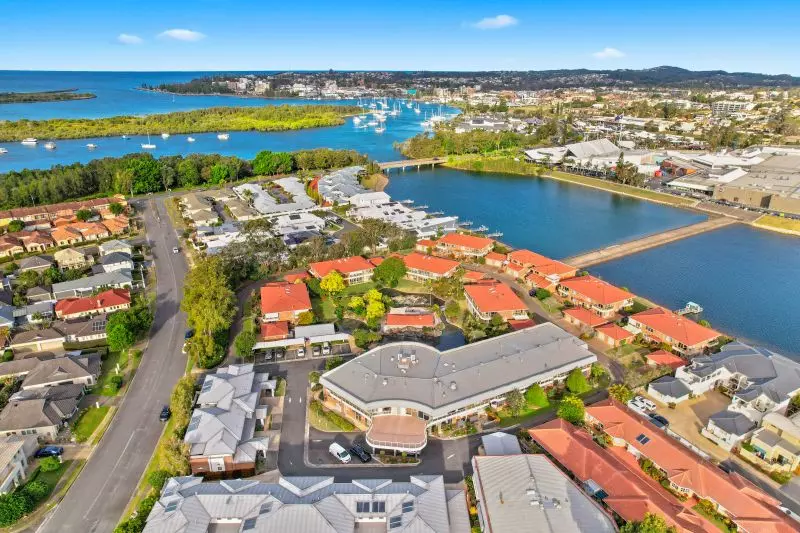 The Governor's Retirement Resort - Independent Living close to town