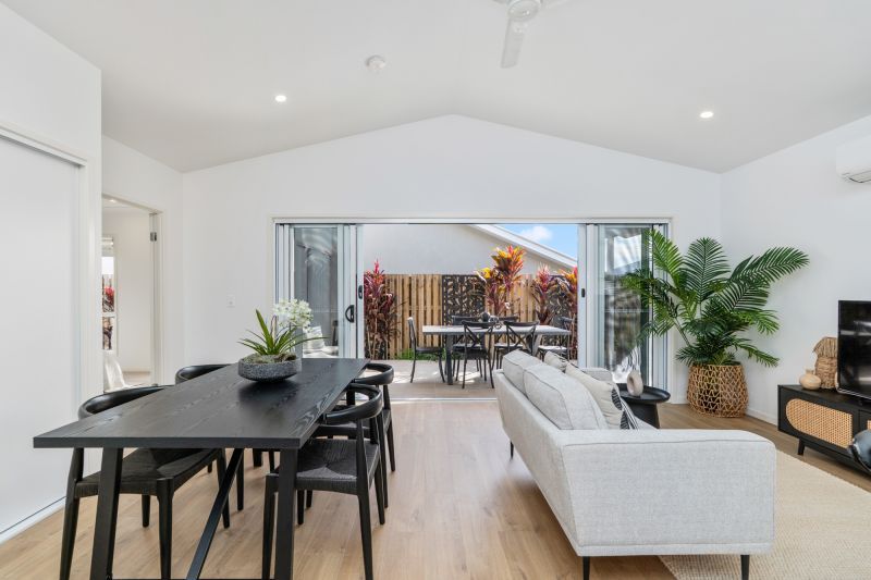 Pristine Ex-Display Home – Move-In Ready!