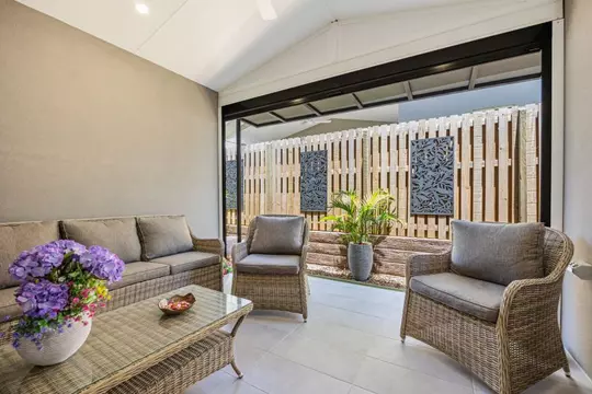 Simplicity, Comfort & Modern Alfresco Living