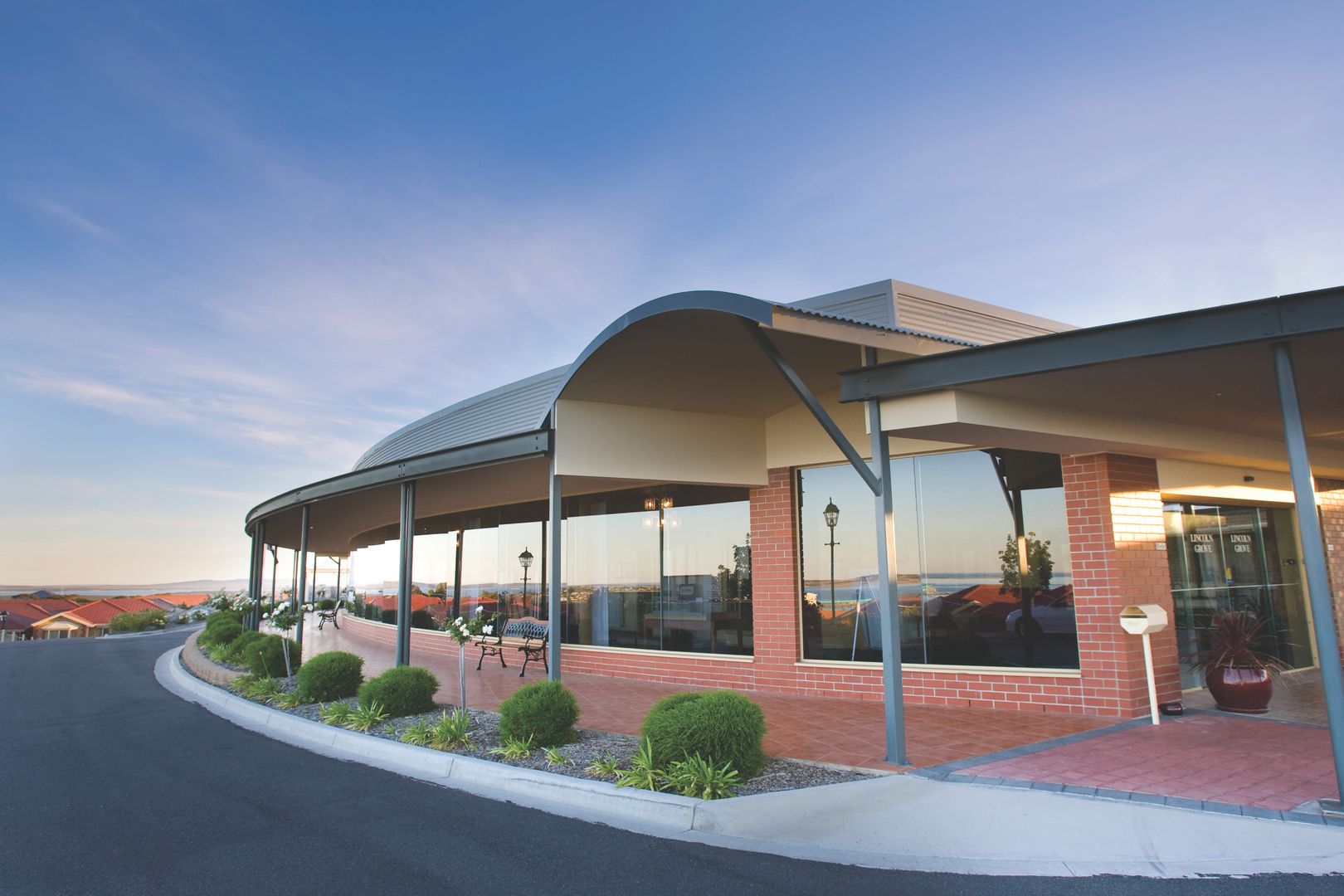 Try our obligation-free 28 day respite care at Lincoln Grove