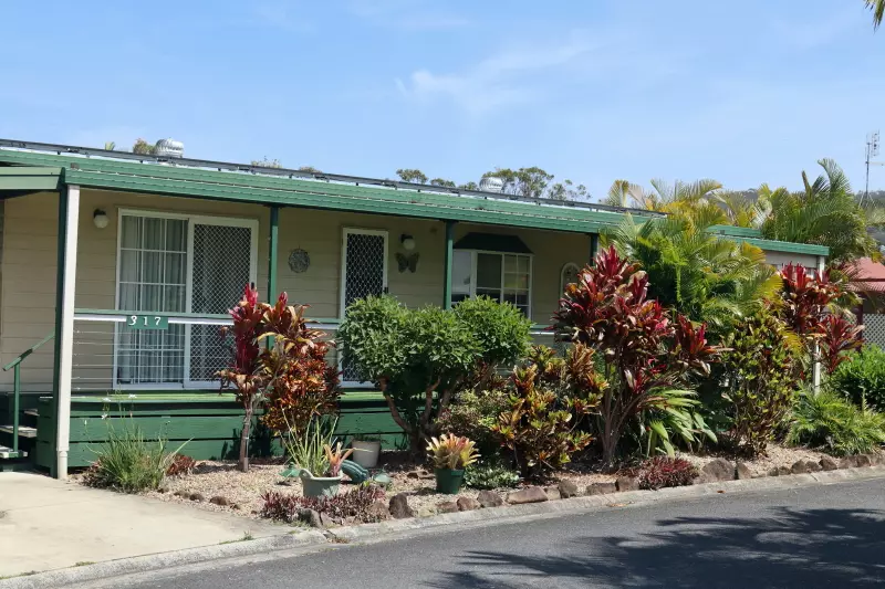 Tasman Holiday Park North Star - Over 50's Residential Park