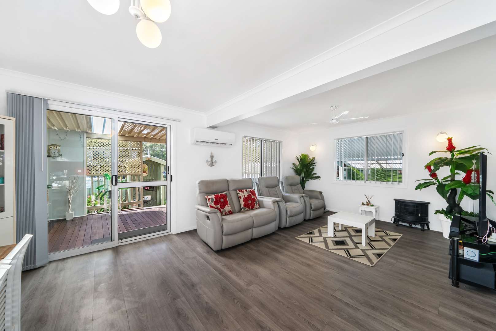 Tweed Broadwater Village, an Over 50’s Pet Friendly Lifestyle Village. 