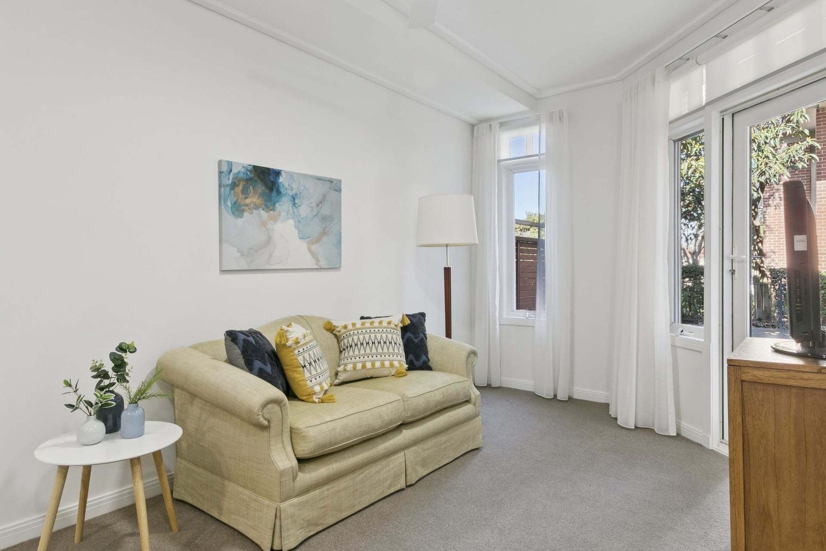 Stylish Home with Garden Terrace Access