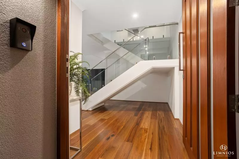 Seaside Living At It's Best!