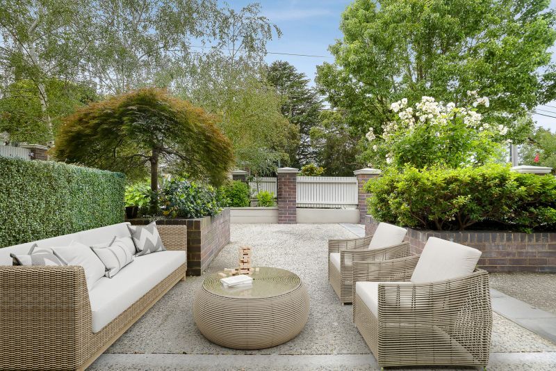Ground-floor two-bedroom apartment