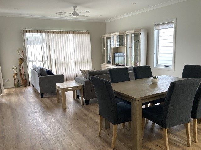 Sun-Filled home located in a Over 55s Community life style resort  Tallowood Medowie