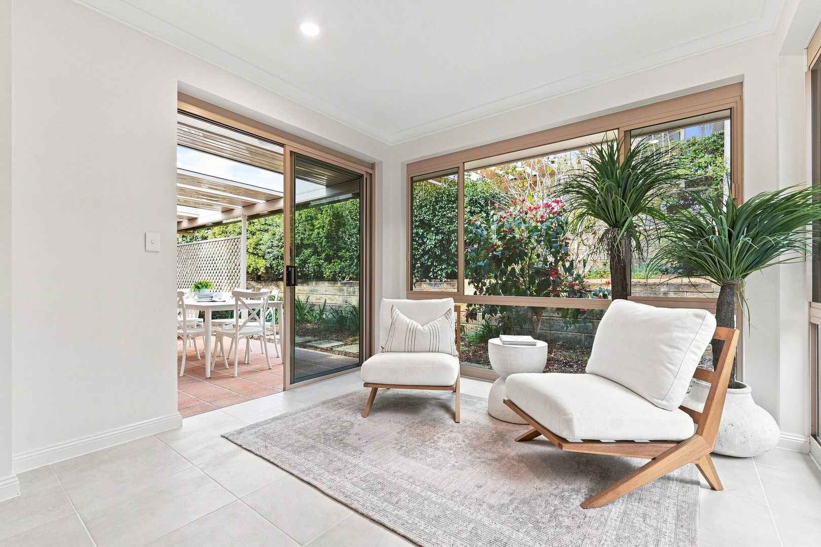Private and peaceful villa with large entertaining area