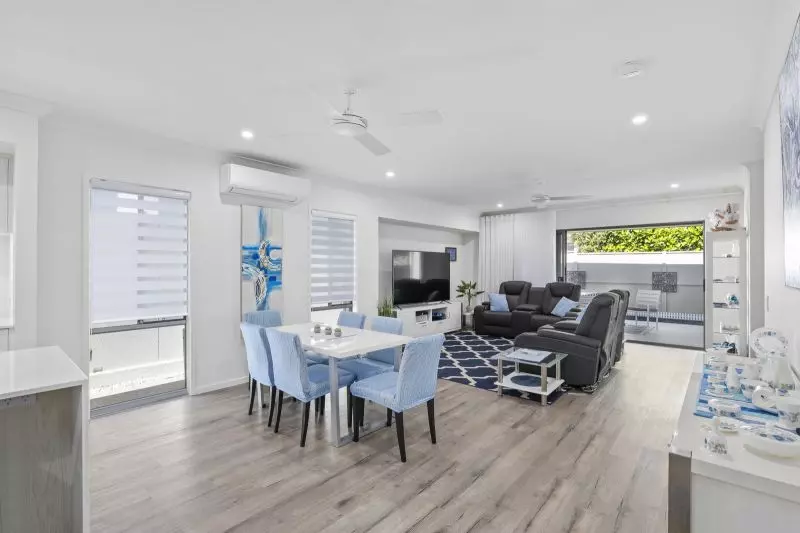 Site 43 - Established Kalbar