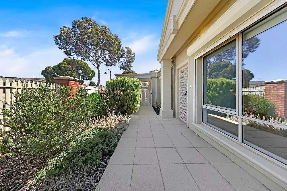 12/250 Thames Blvd, Tarneit Skies Village, Tarneit, VIC 3029