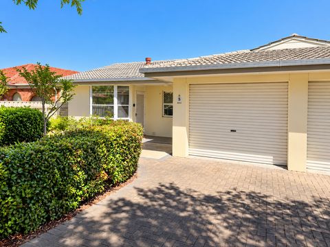  Inviting two-bedroom home in Somerton Park - Over 55s