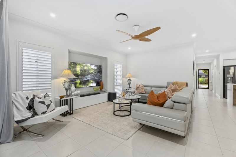 Site 238 - Established Macan