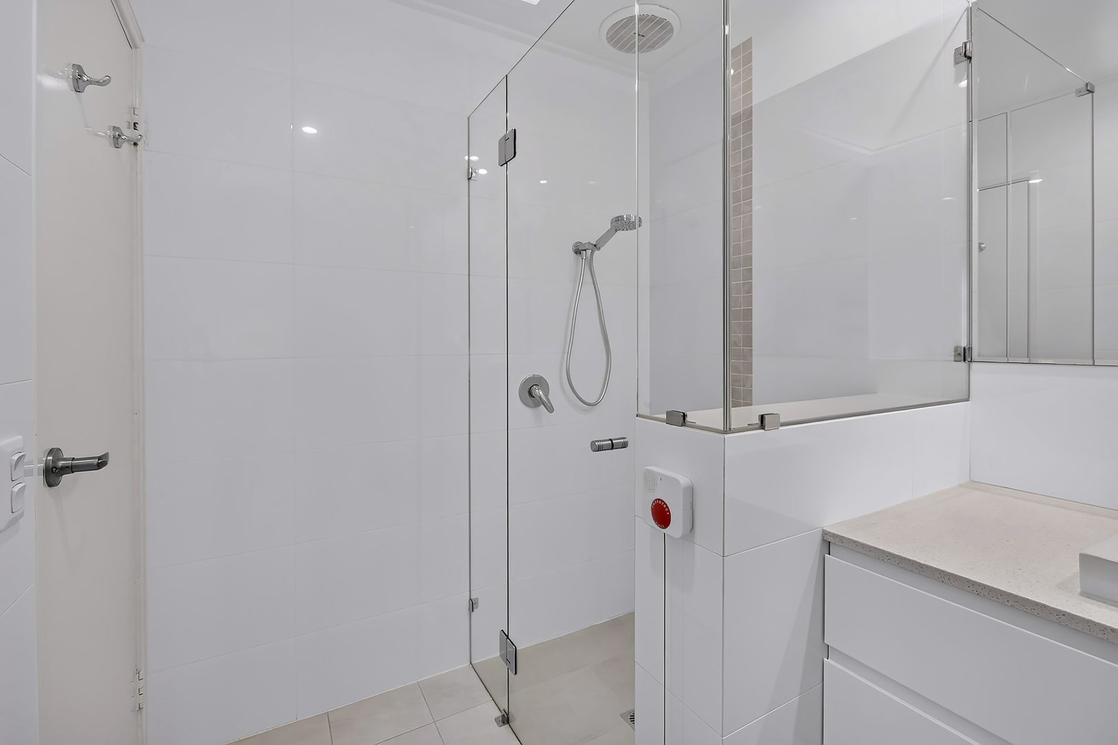 Recently renovated two-bedroom villa - move in ready!