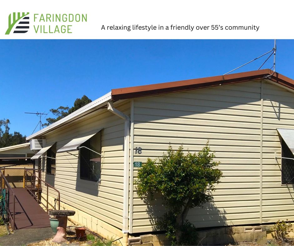 Convenience location 2 bedrooms house is open for adding new retirement home ideas