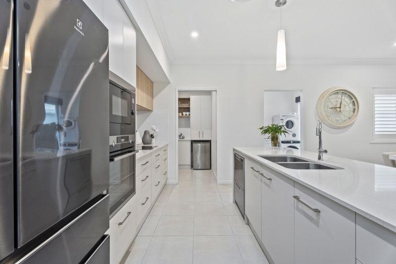 Site 238 - Established Macan